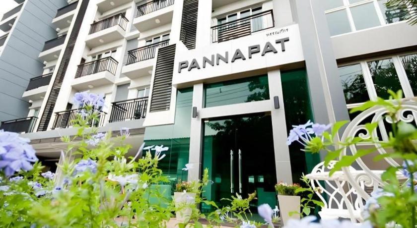 Pannapat Place Bangkok Esterno foto